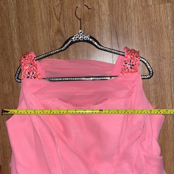 💎👗💎• 🏰 JJ’s House x 🥂 Anniversary Vibes•👗💎👗 - Picture 15 of 16